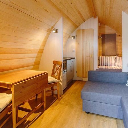 Buttercup Glamping Pod Hotel Cheltenham Buitenkant foto