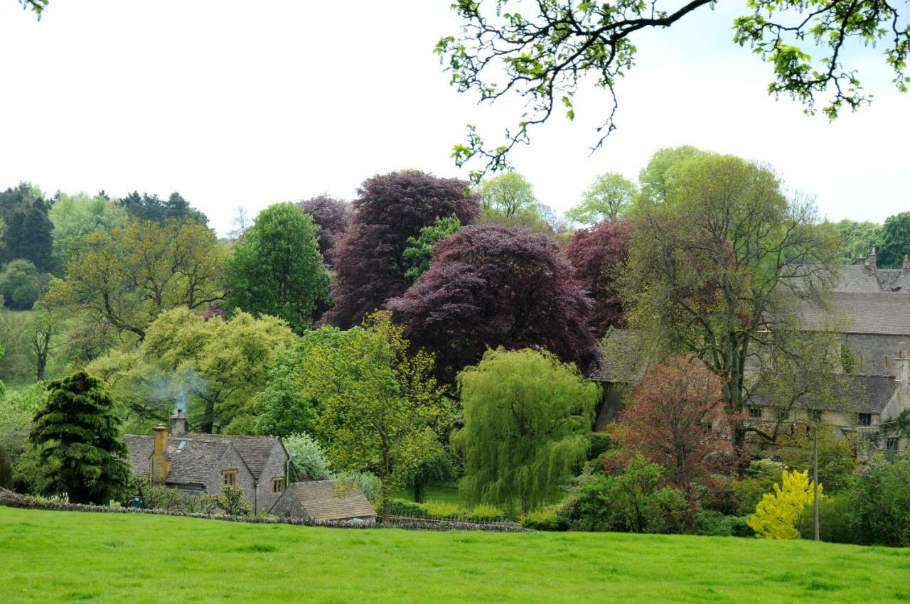 Buttercup Glamping Pod Hotel Cheltenham Buitenkant foto