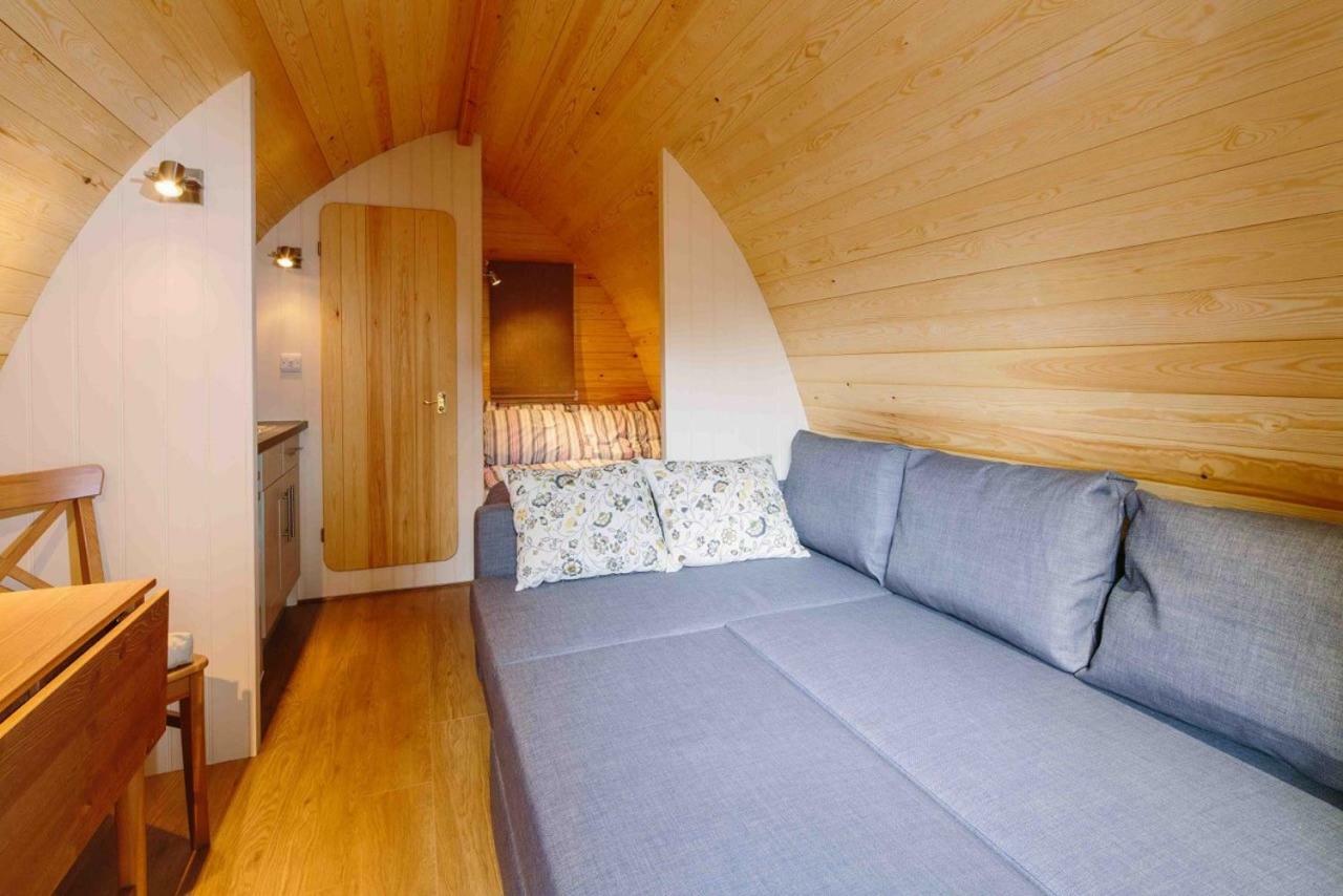 Buttercup Glamping Pod Hotel Cheltenham Buitenkant foto